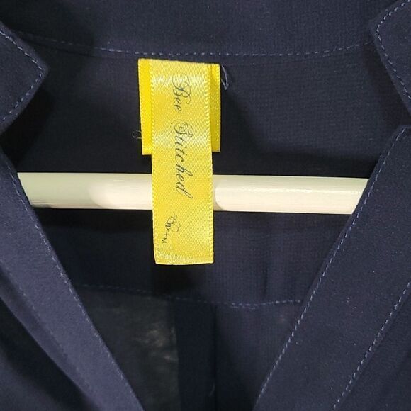Bee stitched navy long sleeve blouse - Picture 4 of 6